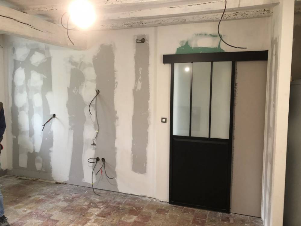 Doublage des murs en Placo sur ossature avec isolation01.jpeg