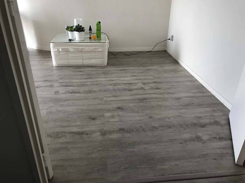 Travaux de peinture et pose de parquet à Villejoubert9.jpg