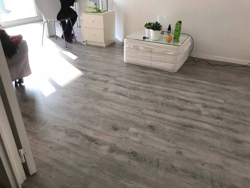Travaux de peinture et pose de parquet à Villejoubert10.jpg